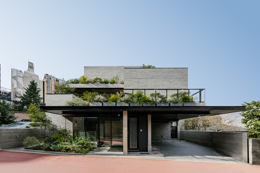 01_外観東面_8045サイズ変更