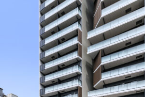 3ザ・パーク ハビオ 市ヶ谷 イースト ウェスト